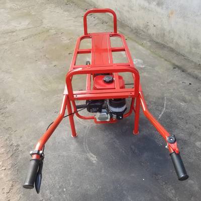 陡峭山路货物转运车 山地农作物与竹子的高效运输解决方案